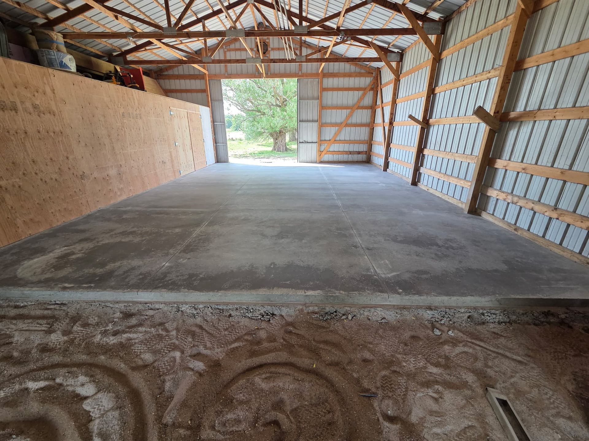 Gallery photos for Pole Barn Concrete Floor Pour in Prior Lake: Image #1